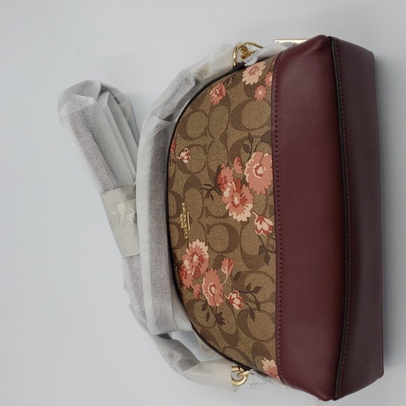 Coach Handbags - Coach Dome Crossbody Prairie Daisy Cluster Print IMP4X 3055